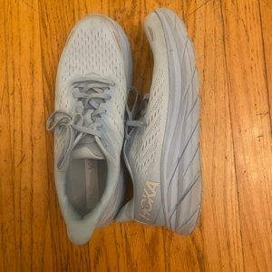 Hoka Clifton 8
